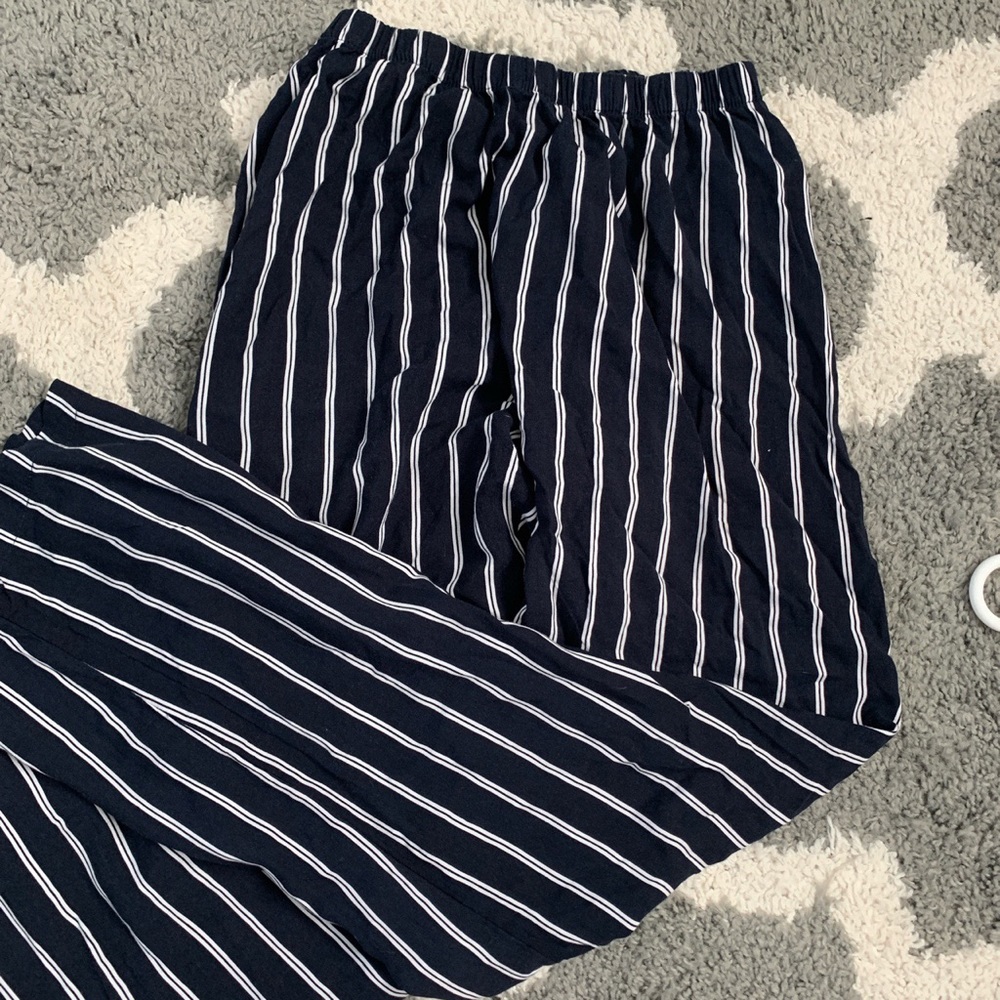 brandy melville flowy paints